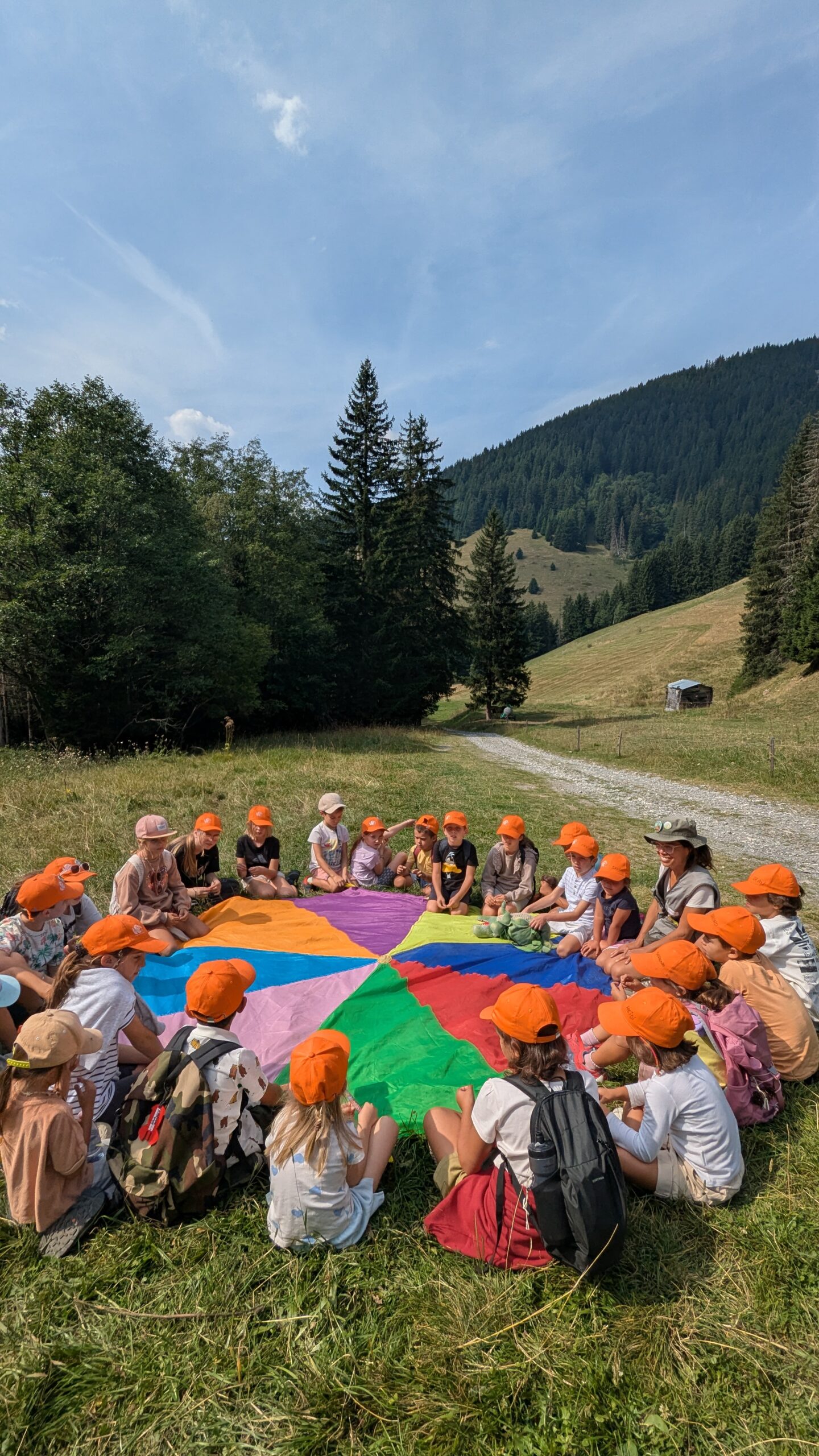 Enfants en activité nature