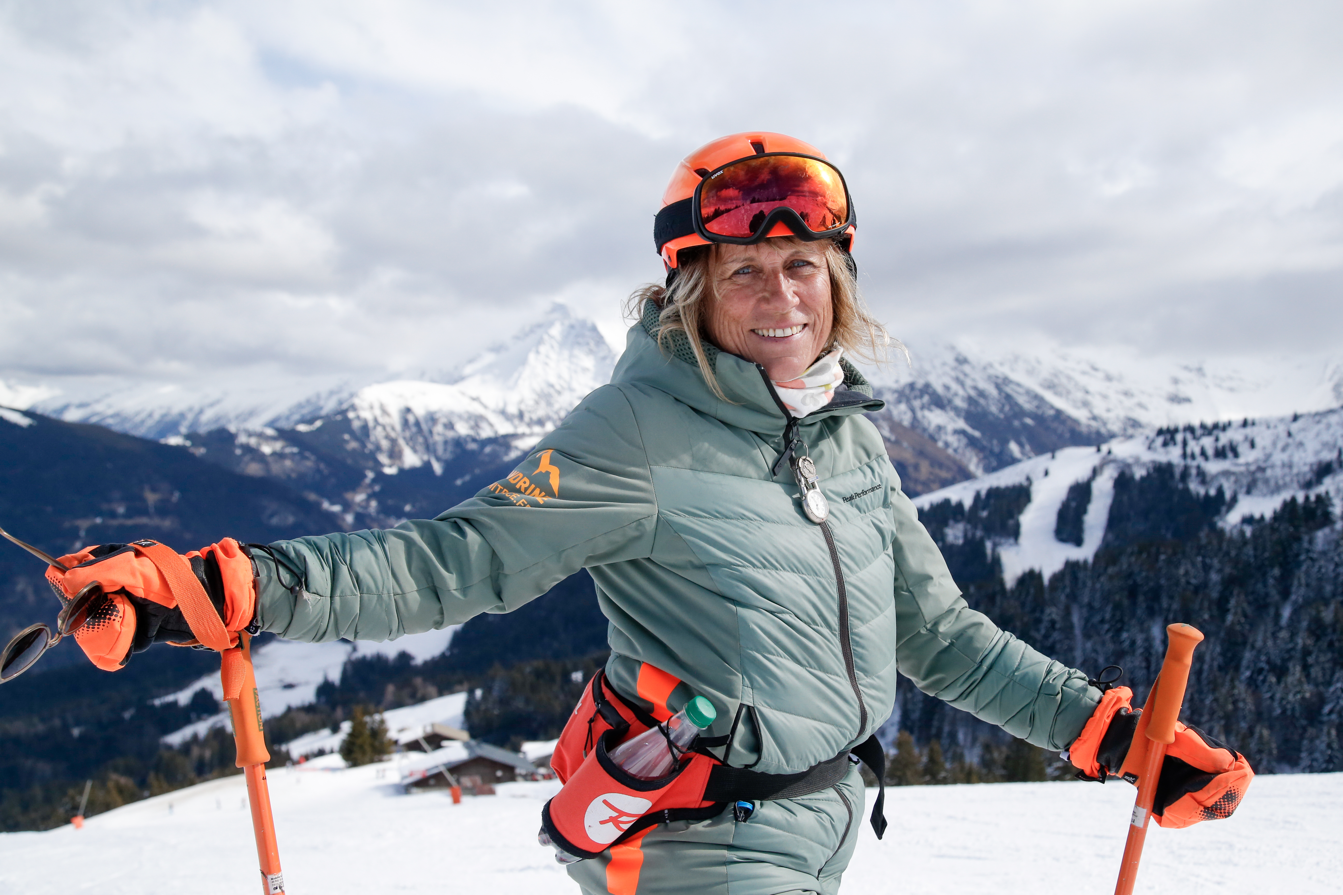Sandrine équipée sur les pistes de Megève